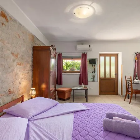 Basarinka * Porec
