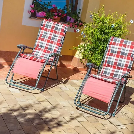 Basarinka Porec